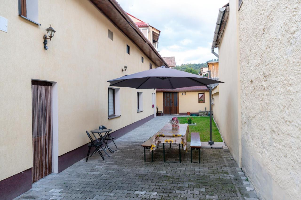 Mario'S Cozy Apartment Rîşnov Exterior foto